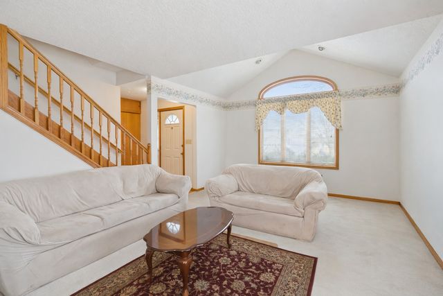 3222 Tower Court, Clinton, IA 52732