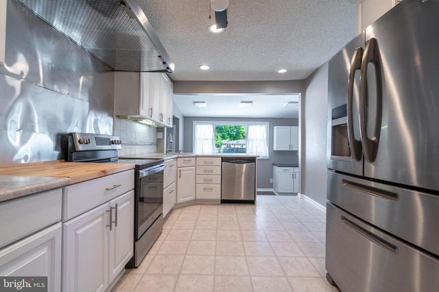 23 MAPLE AVE, Hatboro, PA 19040
