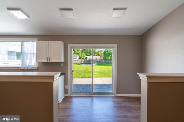 23 MAPLE AVE, Hatboro, PA 19040
