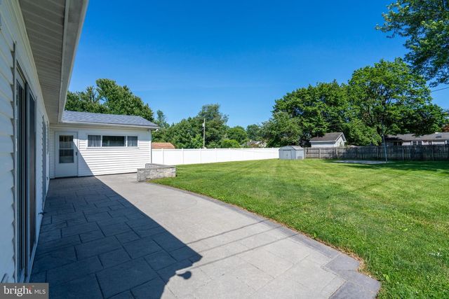 23 MAPLE AVE, Hatboro, PA 19040