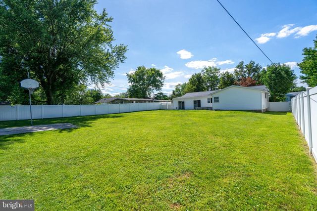 23 MAPLE AVE, Hatboro, PA 19040