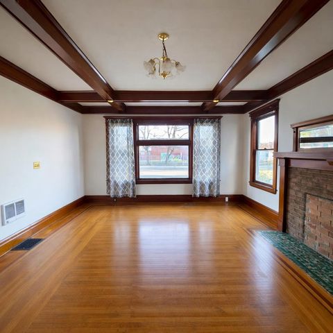 1027 W Maxwell Ave, Spokane, WA 99201