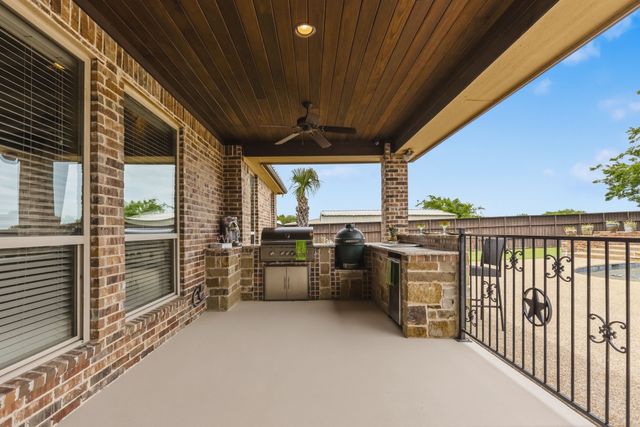 3031 Hillview Drive, Royse City, TX 75189