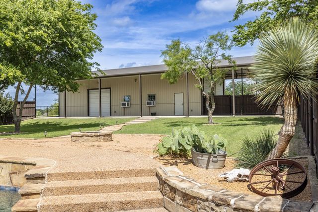 3031 Hillview Drive, Royse City, TX 75189
