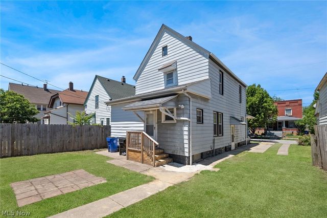3911 Daisy Avenue, Cleveland, OH 44109