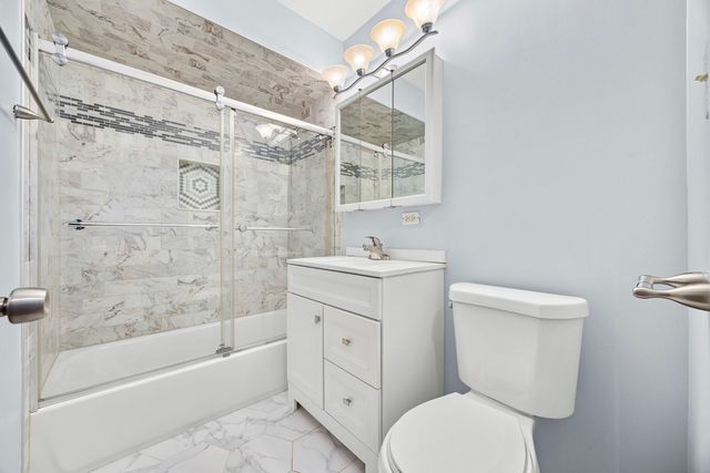 1410 W Jo Ann Lane, Addison, IL 60101