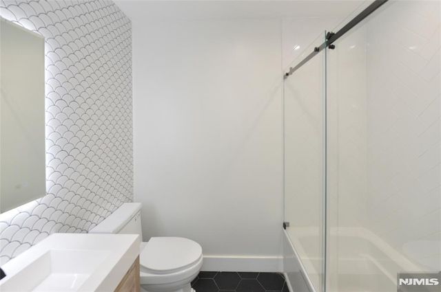 203 3rd Street 2, Jersey City, NJ 07302