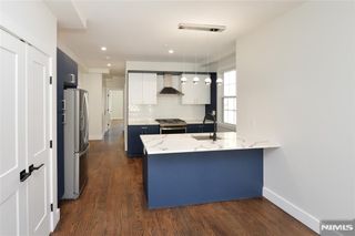 203 3rd Street 2, Jersey City, NJ 07302