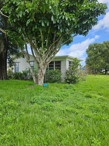 2304 S 41st Street, Fort Pierce, FL 34950