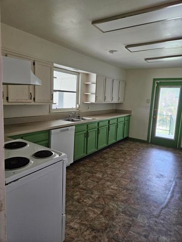 2304 S 41st Street, Fort Pierce, FL 34950