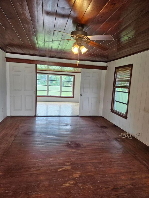 2304 S 41st Street, Fort Pierce, FL 34950