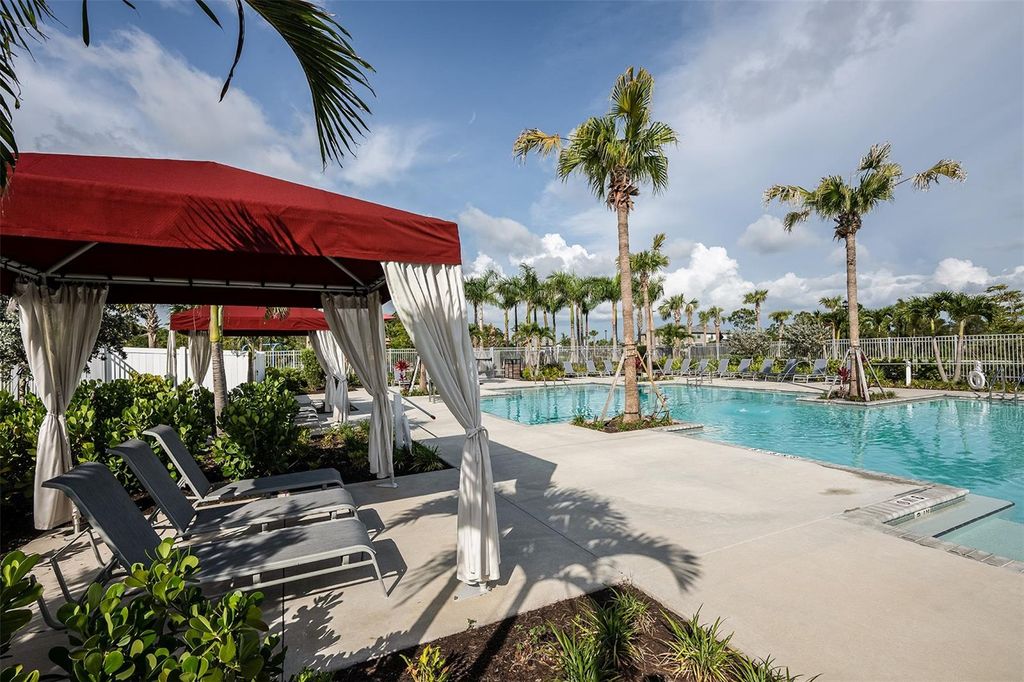 Image 28 of property listing at 17375 MOONFLOWER DRIVE 201, Venice, FL 34293