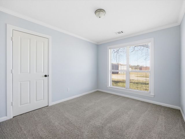 202 S Stratton Street, Decatur, TX 76234