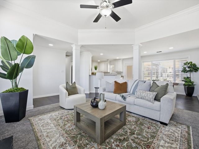 202 S Stratton Street, Decatur, TX 76234