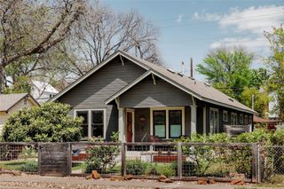 1910 Holly ST, Austin, TX 78702