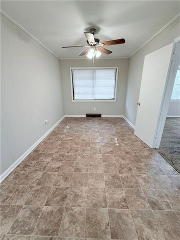 318 W Bonnell Street, Oxford, GA 30054