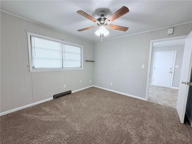 318 W Bonnell Street, Oxford, GA 30054