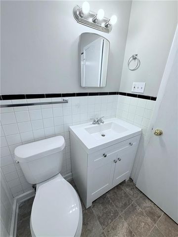 318 W Bonnell Street, Oxford, GA 30054