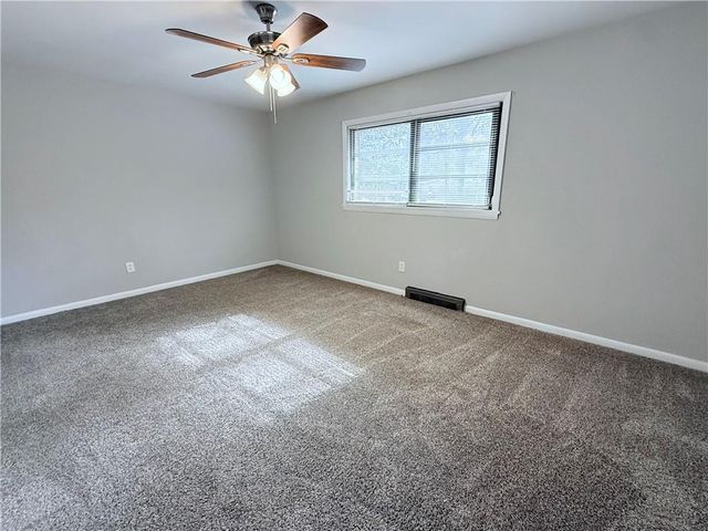 318 W Bonnell Street, Oxford, GA 30054