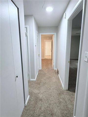 318 W Bonnell Street, Oxford, GA 30054