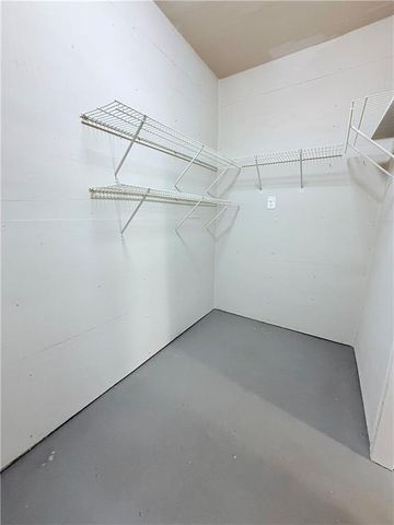 318 W Bonnell Street, Oxford, GA 30054