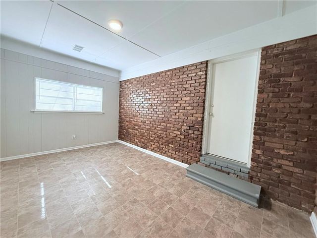 318 W Bonnell Street, Oxford, GA 30054