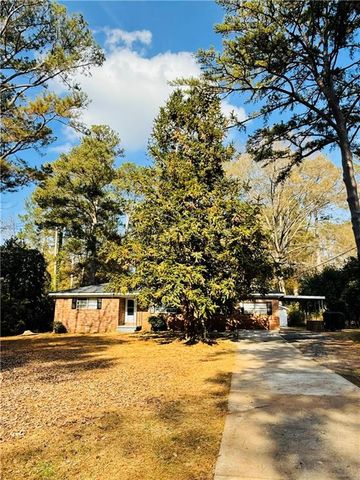 318 W Bonnell Street, Oxford, GA 30054