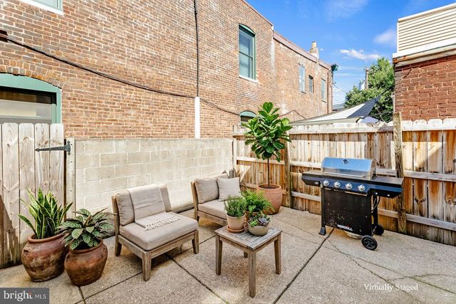 2432 MEMPHIS ST, Philadelphia, PA 19125