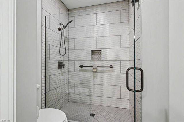 2628 Lower Greens PL, Virginia Beach, VA 23456