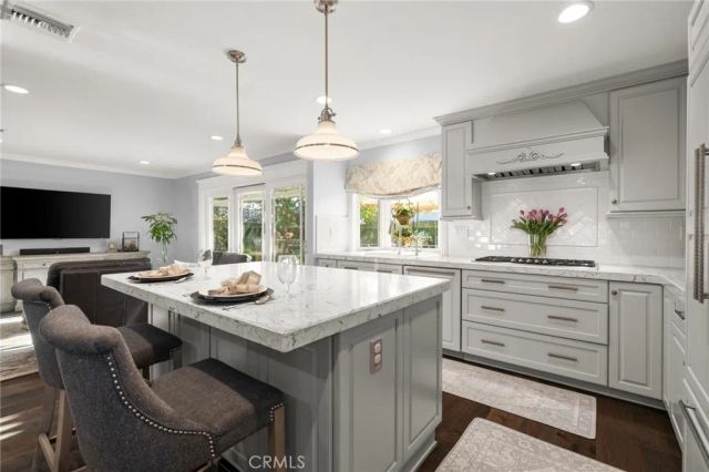 9873 Milton, Cypress, CA 90630