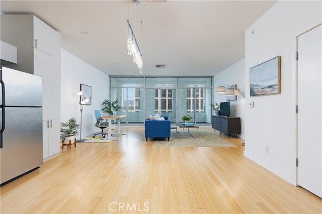 3810 Wilshire Boulevard 802, Los Angeles, CA 90010