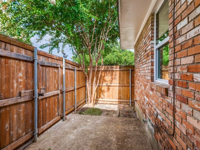 912 Fernwood Drive, Richardson, TX 75080