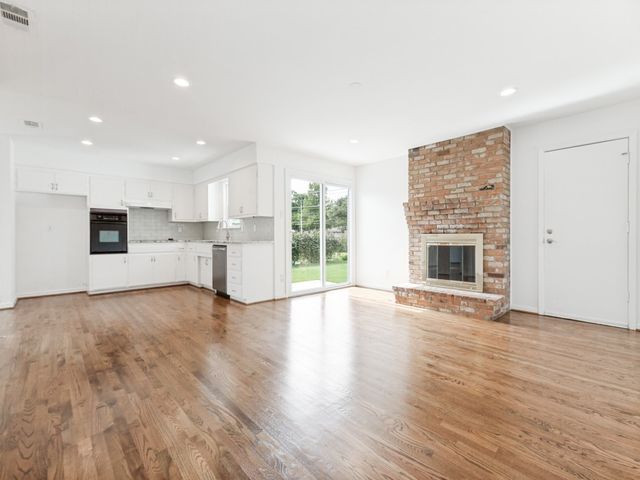912 Fernwood Drive, Richardson, TX 75080