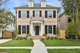 6439 Westchester Avenue, West University Place, TX 77005