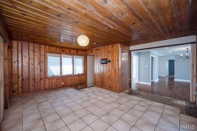 9567 Eddie And Park Road, St Louis, MO 63126