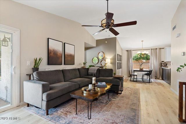 1891 W LONGHORN Drive, Chandler, AZ 85286