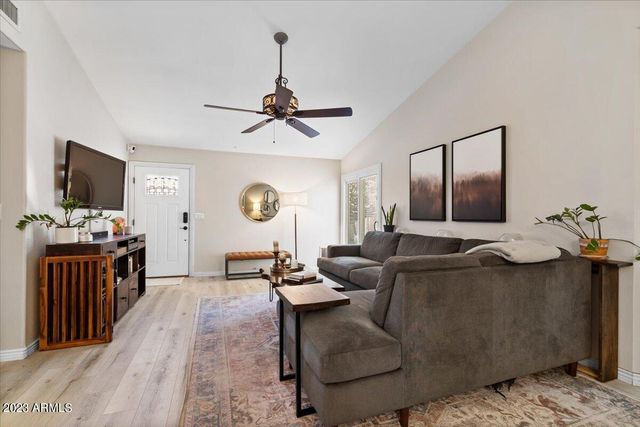 1891 W LONGHORN Drive, Chandler, AZ 85286