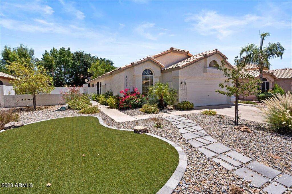 1891 W LONGHORN Drive, Chandler, AZ 85286