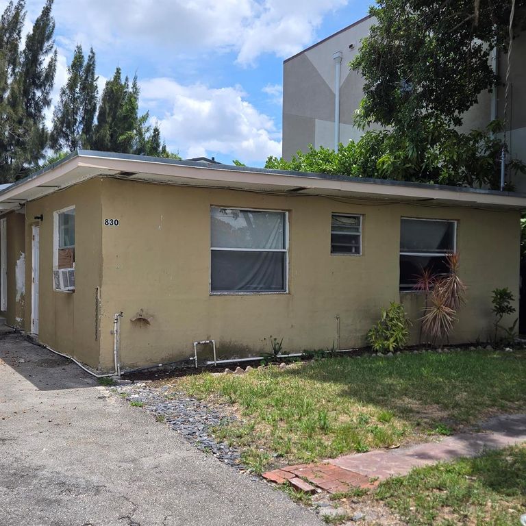 830 SW 14th Street 2, Pompano Beach, FL 33060