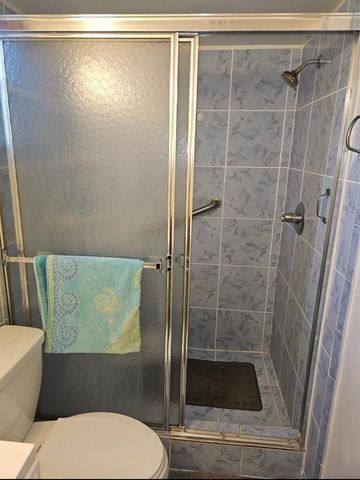 2581 N Garden 202 Drive N 202, Lake Worth, FL 33461