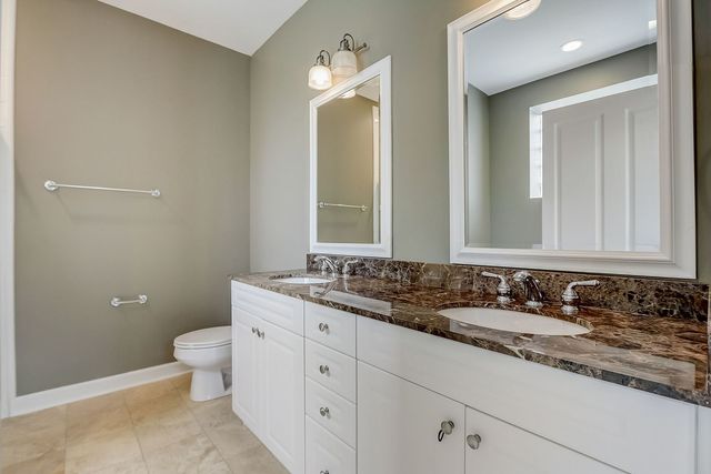 819 Foster Street 3N, Evanston, IL 60201