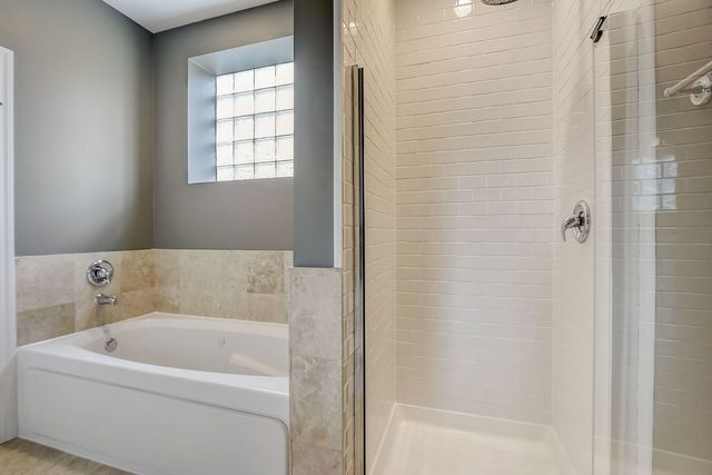 819 Foster Street 3N, Evanston, IL 60201