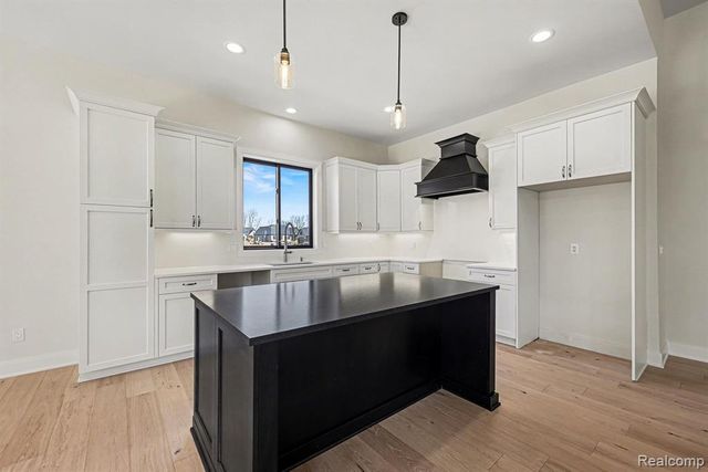 57135 Meadowridge Drive, Washington, MI 48094