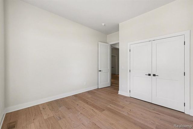 57135 Meadowridge Drive, Washington, MI 48094