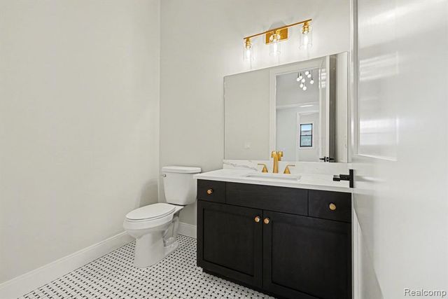 57135 Meadowridge Drive, Washington, MI 48094