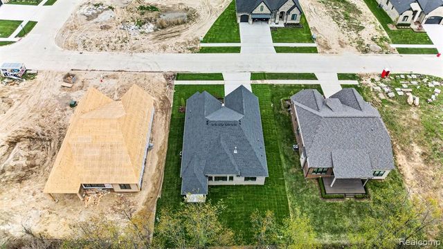 57135 Meadowridge Drive, Washington, MI 48094