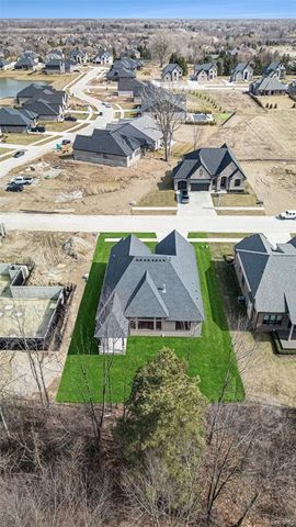 57135 Meadowridge Drive, Washington, MI 48094