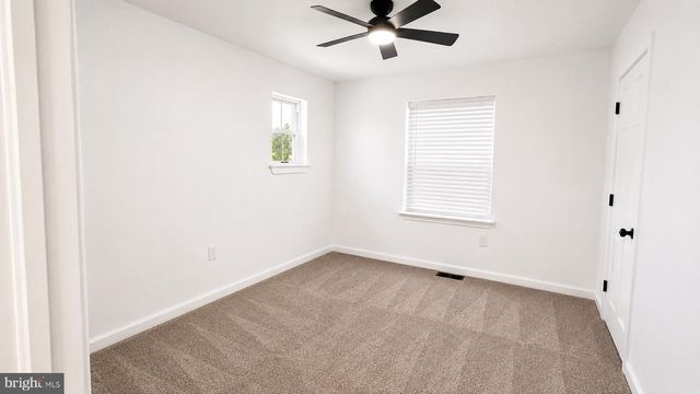 549 S 6TH ST, Camden, NJ 08103