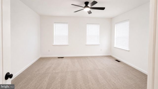 549 S 6TH ST, Camden, NJ 08103