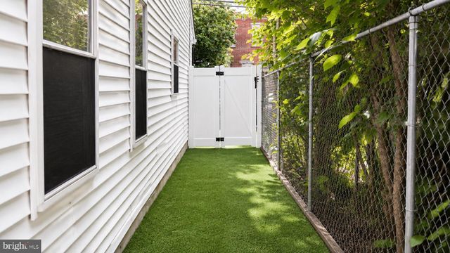 549 S 6TH ST, Camden, NJ 08103
